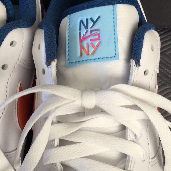 Nike Air Air Force 1 NY VS NY size 9.5 white/blue (aqua) sneakers for men. NWT - Picture 10 of 12